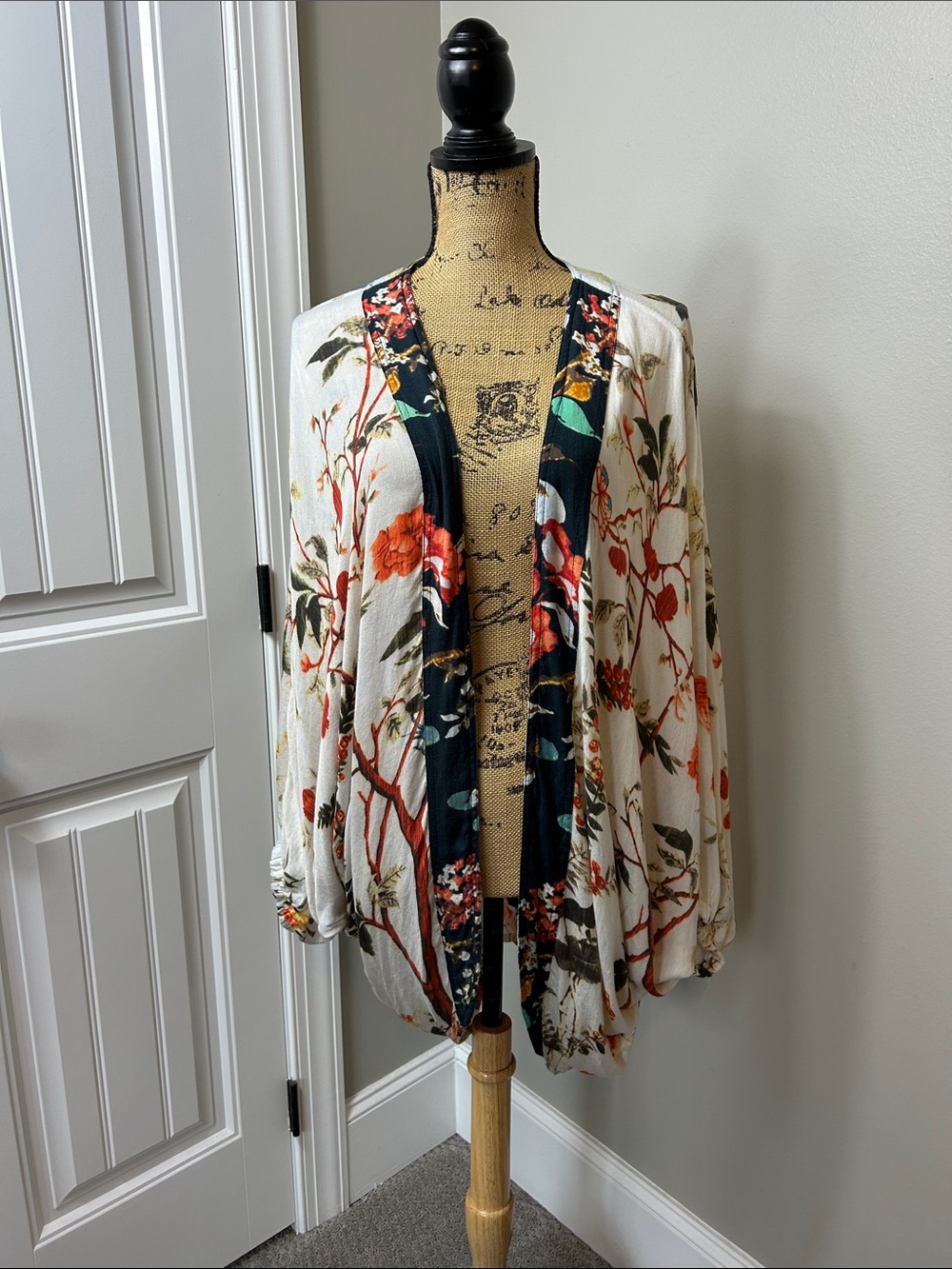 Anthropologie Floreat Fly Away Printed Cocoon Kimono Cardigan